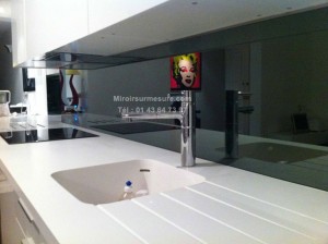 Credence-en-miroir-gris3