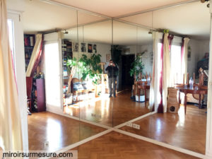 Mur miroir en angle sur mesure